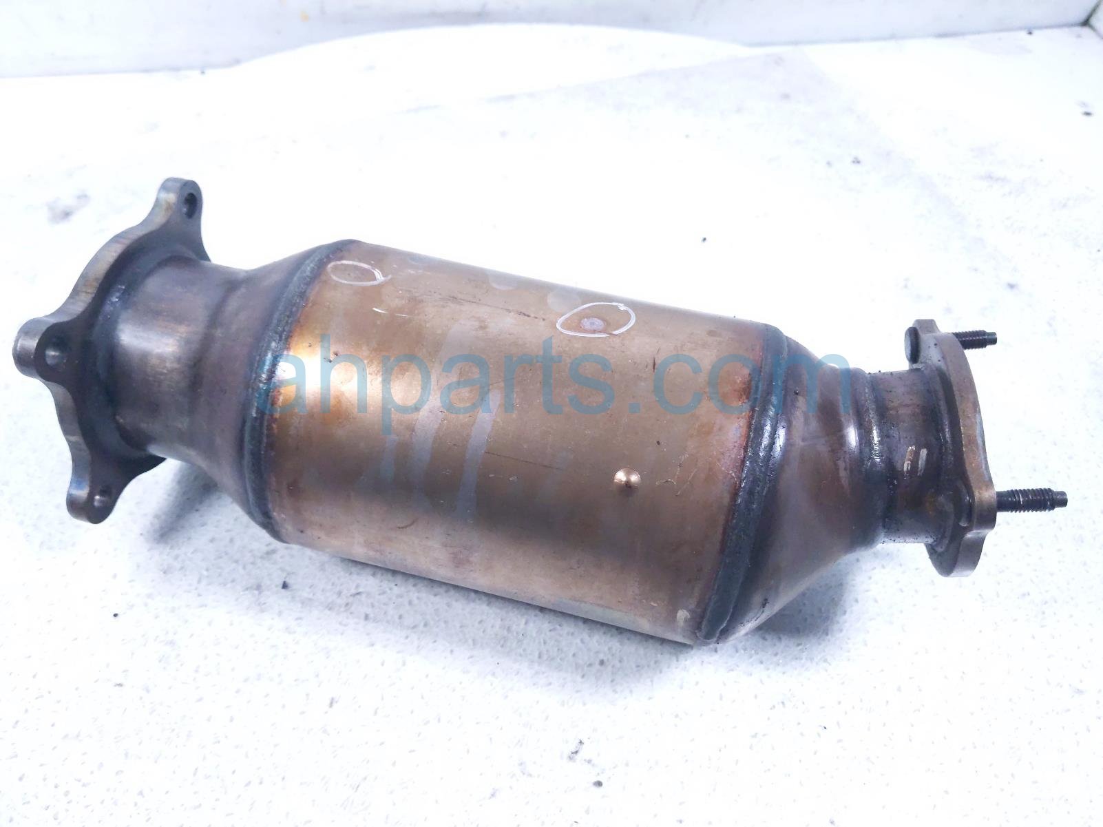 2014 Audi A6 Audi Catalytic Exhaust Converter 2.0t Awd 4G0 254 252 NX Replacement 2014 Audi A6 Audi Catalytic Exhaust Converter 2.0t Awd 4G0 254 252 NX Replacement thumbnail