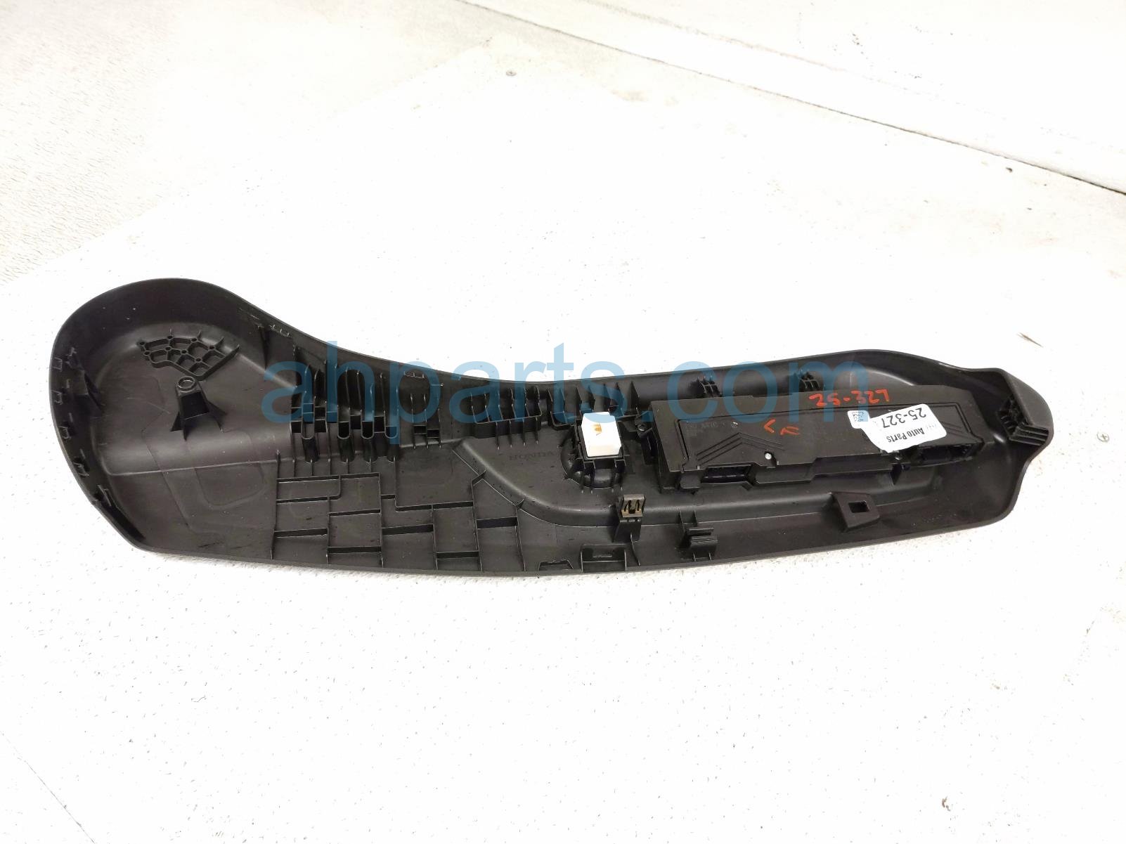 2025 Honda Pilot Driver Power Seat Sw W/trim black 81638 T90 A21ZA Replacement 2025 Honda Pilot Driver Power Seat Sw W/trim black 81638 T90 A21ZA Replacement thumbnail