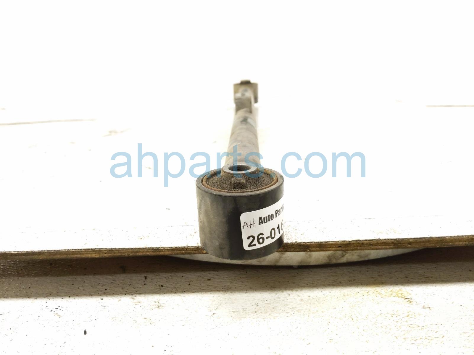 2016 Toyota 4 Runner Rear Passenger Trailing Lower Control Arm 48720 35061 Replacement 2016 Toyota 4 Runner Rear Passenger Trailing Lower Control Arm 48720 35061 Replacement thumbnail