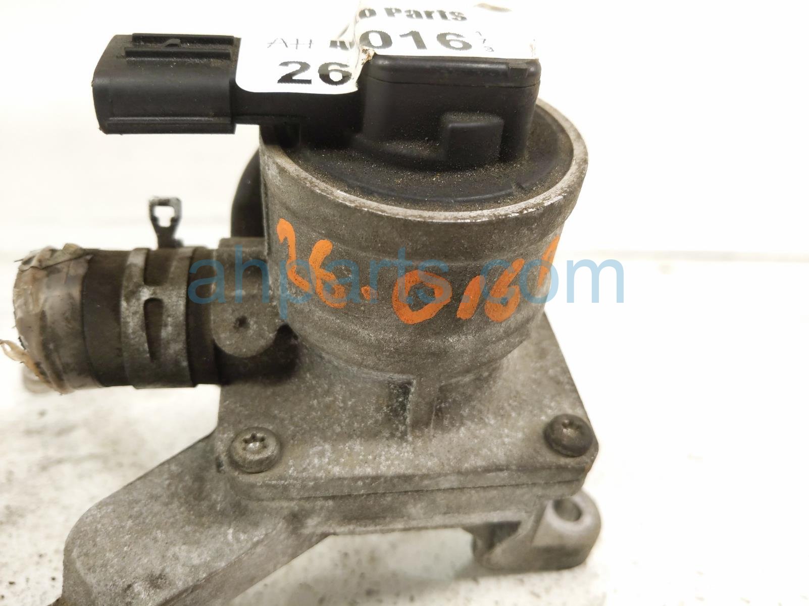 2016 Toyota 4 Runner Driver Air Switch Control Valve Assy 25702 31014 Replacement 2016 Toyota 4 Runner Driver Air Switch Control Valve Assy 25702 31014 Replacement thumbnail