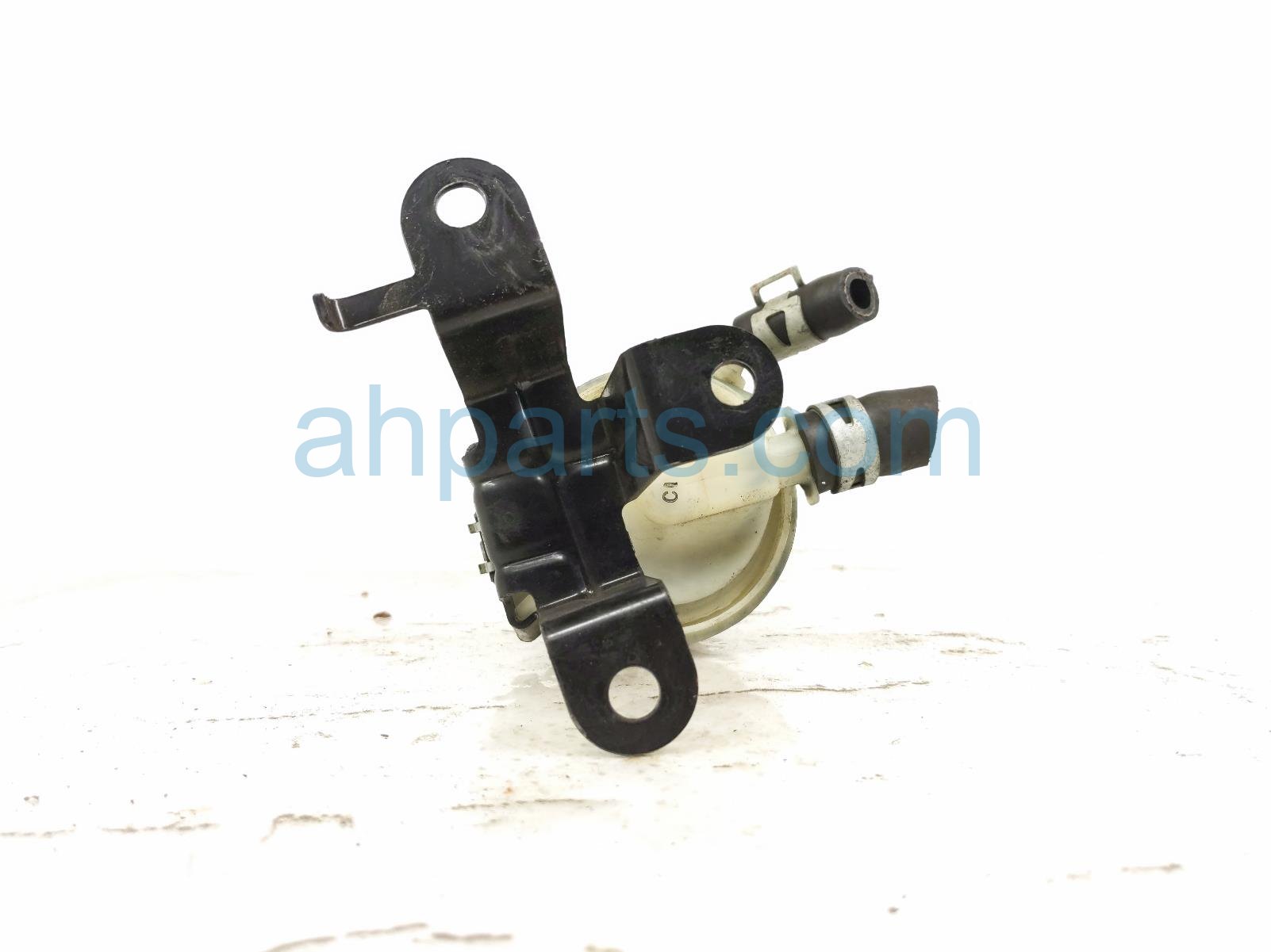 2016 Toyota 4 Runner Reserve Bottle / Power Steering Reservoir Tank 44360 60321 Replacement 2016 Toyota 4 Runner Reserve Bottle / Power Steering Reservoir Tank 44360 60321 Replacement thumbnail