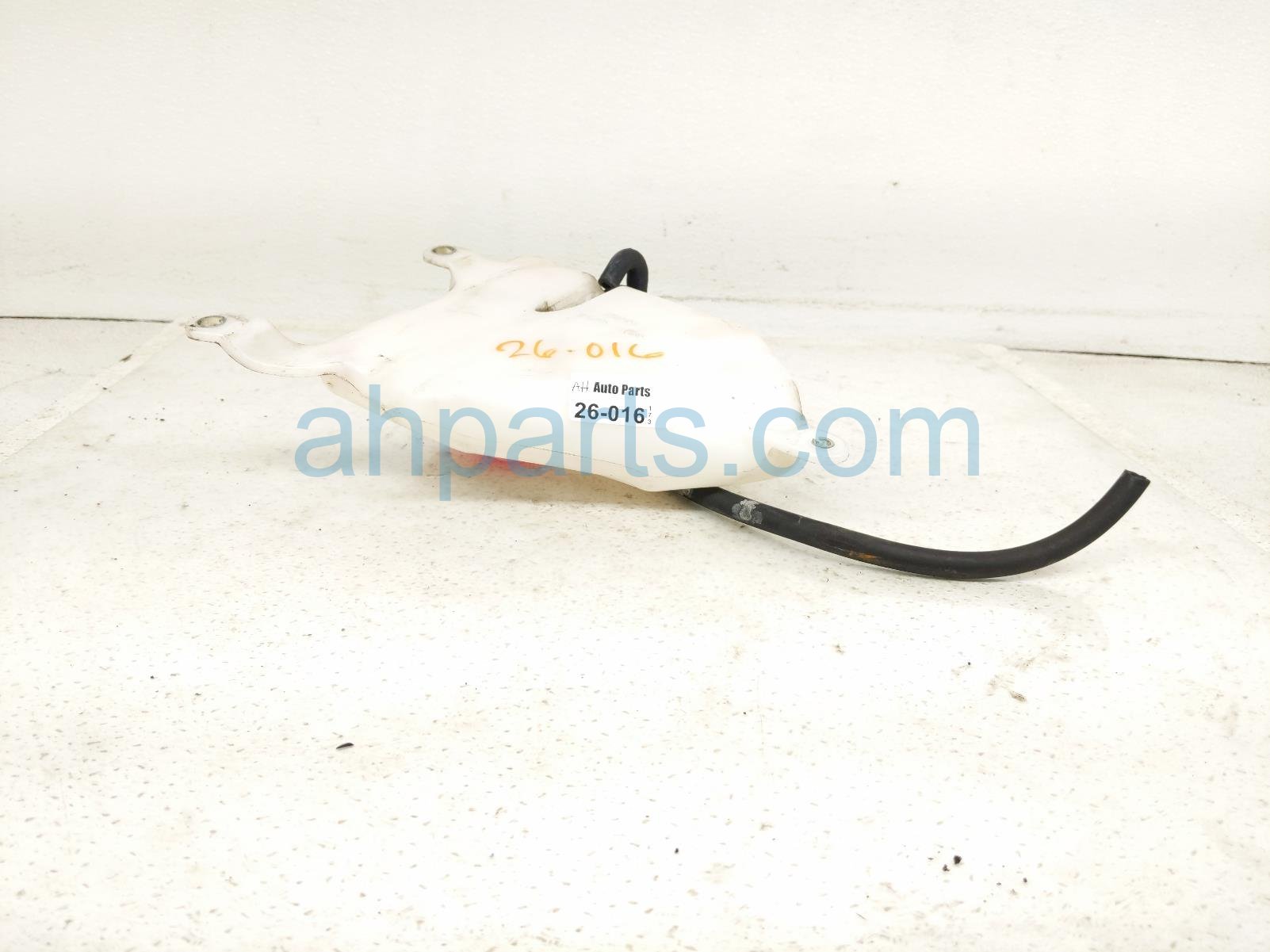 2016 Toyota 4 Runner Coolant Overflow Reservoir Tank 16470 31050 Replacement 2016 Toyota 4 Runner Coolant Overflow Reservoir Tank 16470 31050 Replacement thumbnail