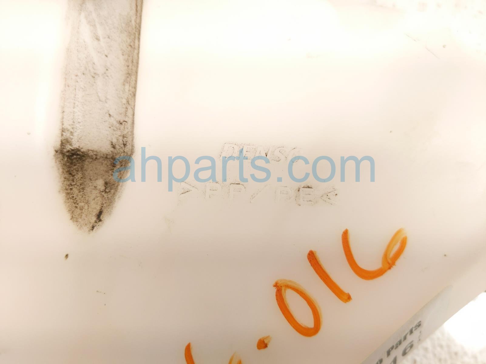 2016 Toyota 4 Runner Coolant Overflow Reservoir Tank 16470 31050 Replacement 2016 Toyota 4 Runner Coolant Overflow Reservoir Tank 16470 31050 Replacement thumbnail