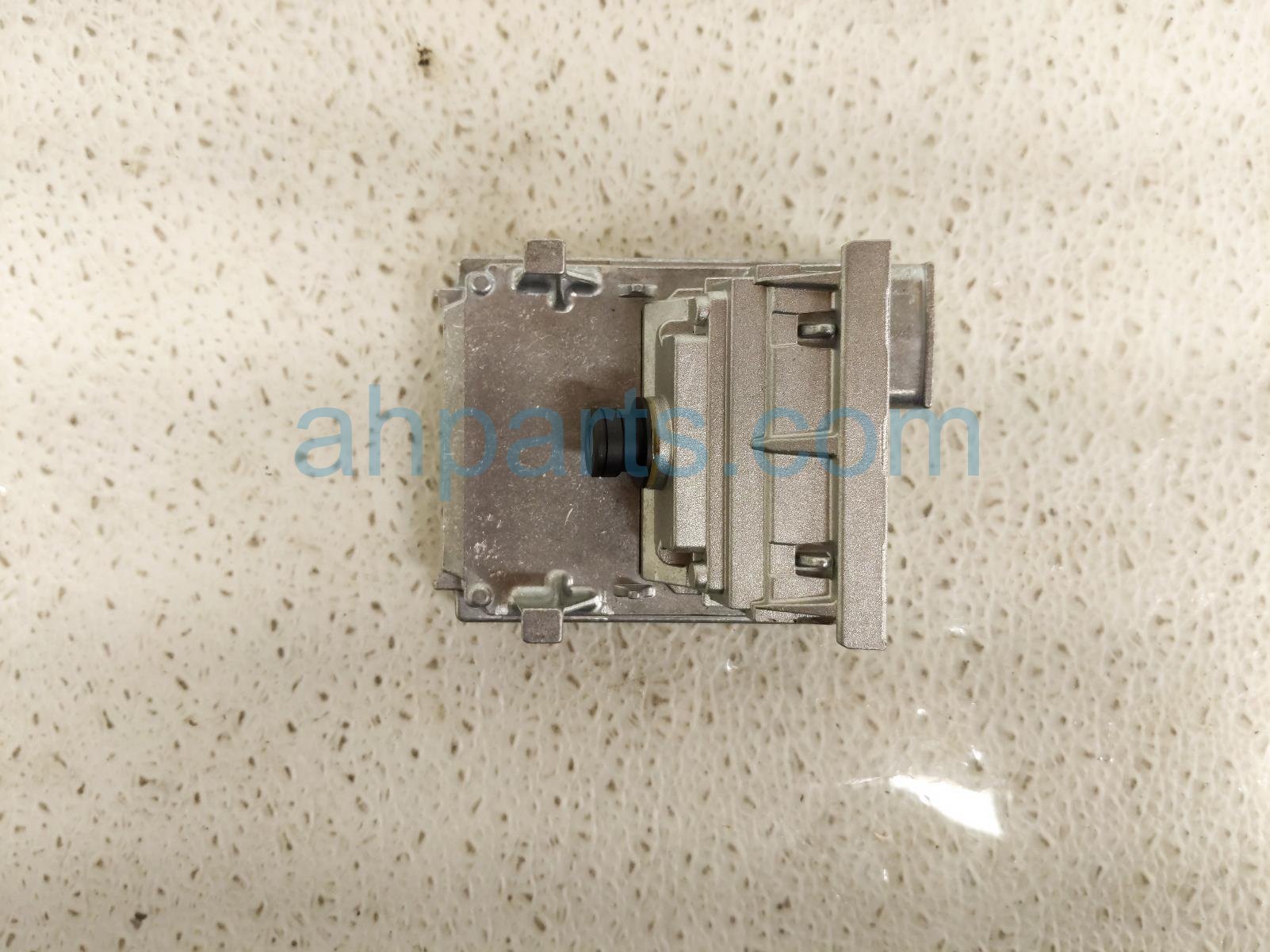 Nissan FRONT COLLISION WARNING CAMERA