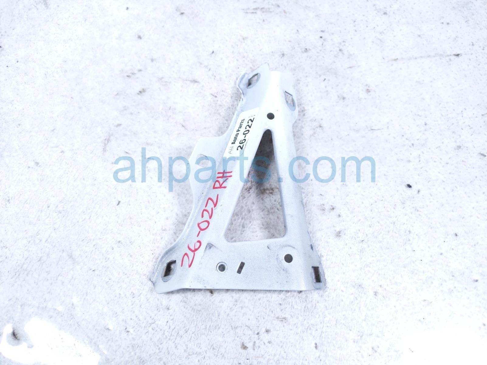 2018 Jeep Renegade Passenger Fender Extension 68246361AA Replacement 2018 Jeep Renegade Passenger Fender Extension 68246361AA Replacement thumbnail