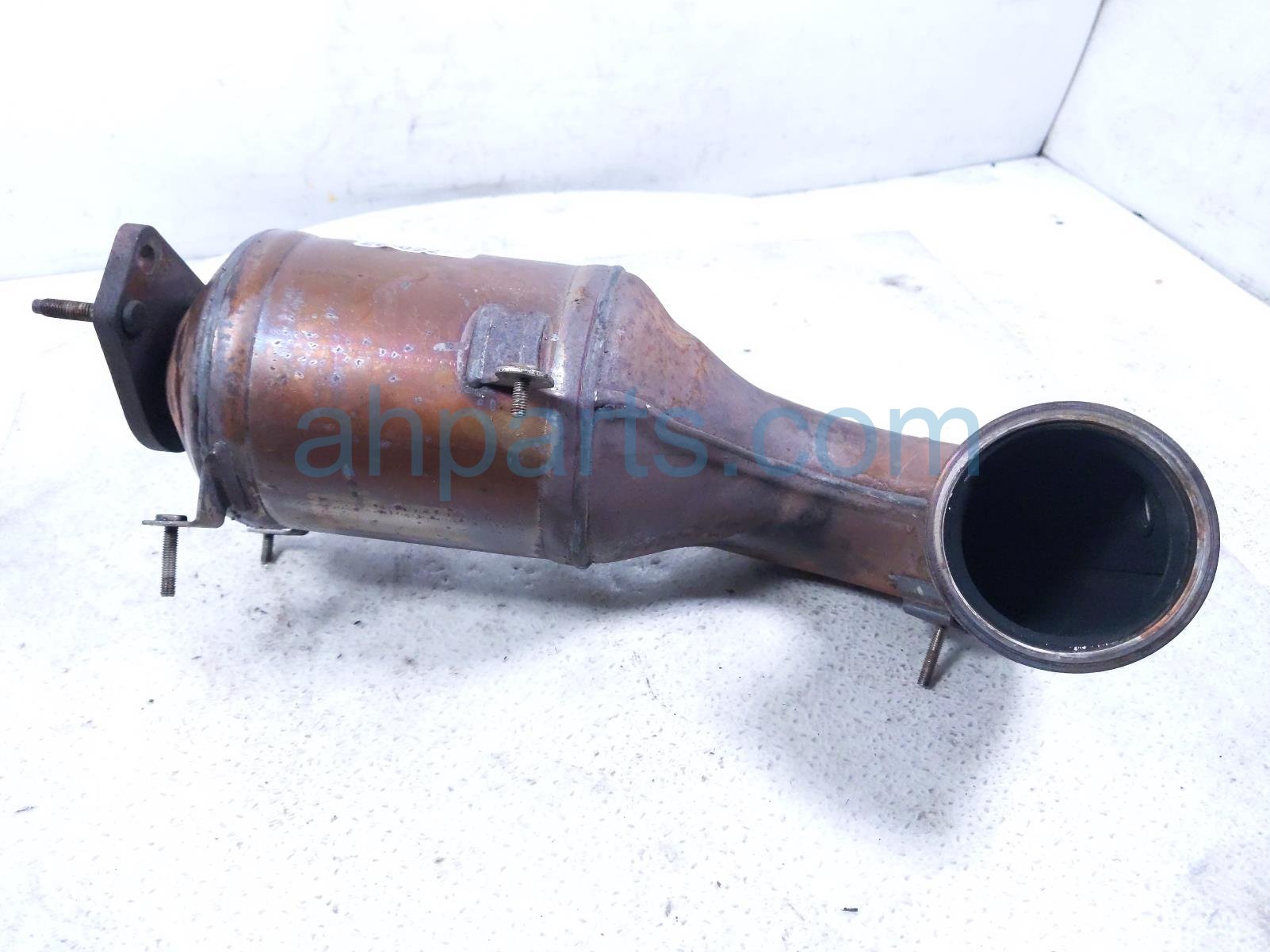 2018 Jeep Renegade Catalytic Exhaust Converter 1.4t Awd 68254619AA Replacement 2018 Jeep Renegade Catalytic Exhaust Converter 1.4t Awd 68254619AA Replacement thumbnail