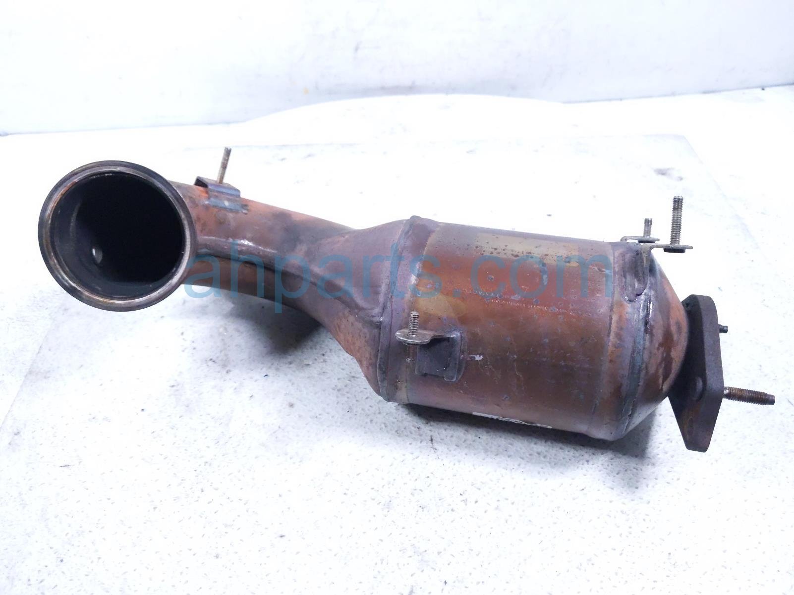 2018 Jeep Renegade Catalytic Exhaust Converter 1.4t Awd 68254619AA Replacement 2018 Jeep Renegade Catalytic Exhaust Converter 1.4t Awd 68254619AA Replacement thumbnail