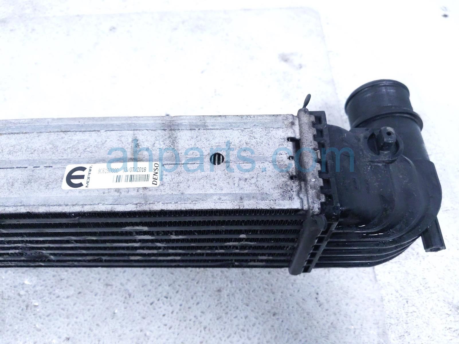 2018 Jeep Renegade Intercooler 1.4t Awd 68256123AA Replacement 2018 Jeep Renegade Intercooler 1.4t Awd 68256123AA Replacement thumbnail