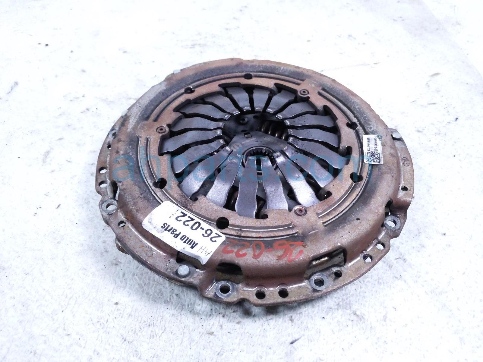 2018 Jeep Renegade Clutch Pressure Plate + Disc 1.4l 68267909AA Replacement 2018 Jeep Renegade Clutch Pressure Plate + Disc 1.4l 68267909AA Replacement thumbnail