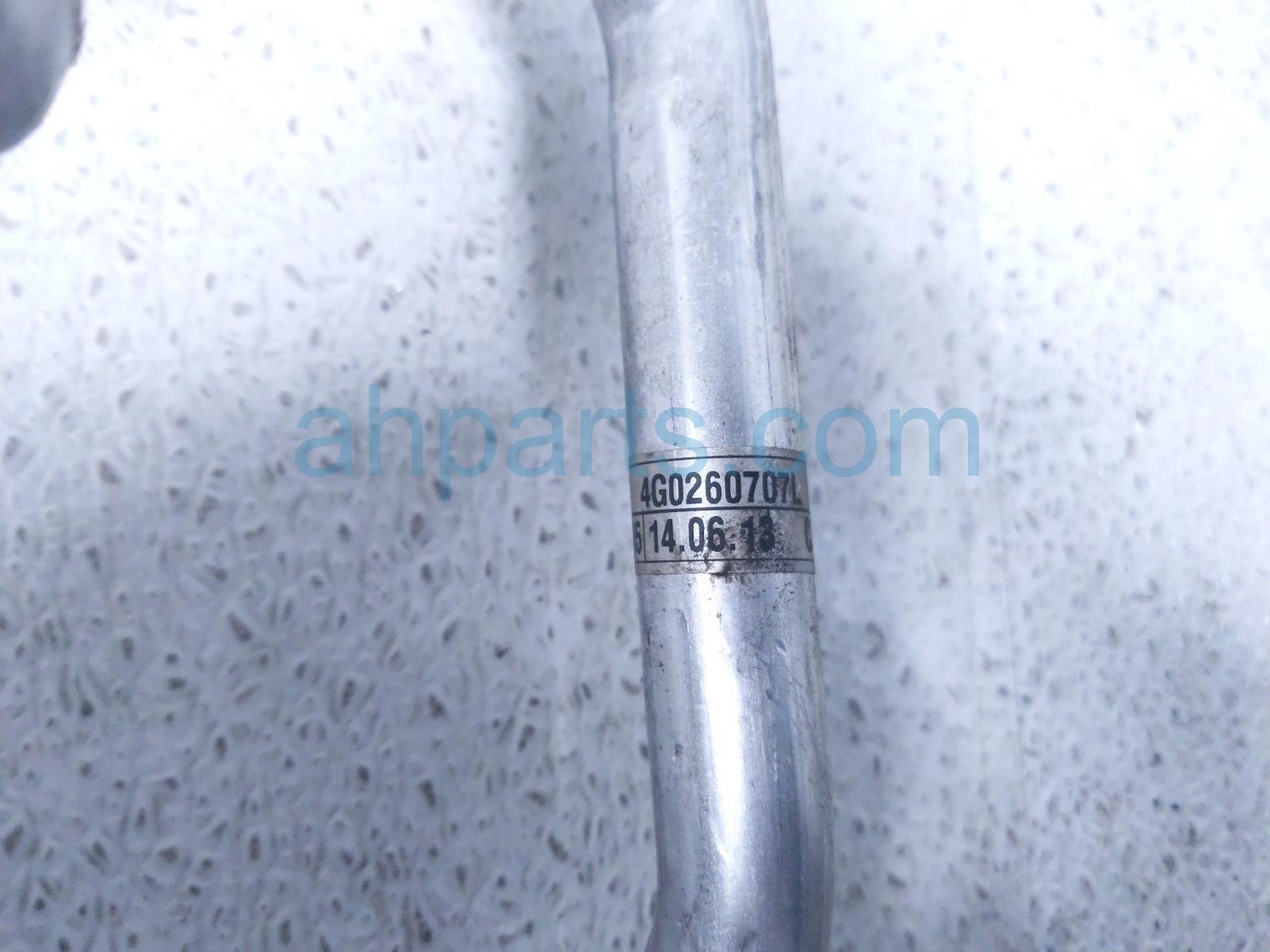 2014 Audi A6 Audi Ac Pipe Line Upper A/c Hose & Tube 2.0l 4G0 260 707 CF Replacement 2014 Audi A6 Audi Ac Pipe Line Upper A/c Hose & Tube 2.0l 4G0 260 707 CF Replacement thumbnail