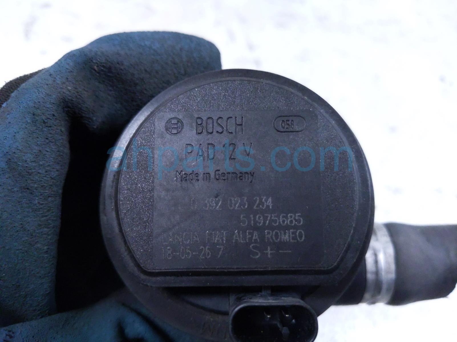 2018 Jeep Renegade Auxiliary Water Pump 1.4t Awd 68254663AA Replacement 2018 Jeep Renegade Auxiliary Water Pump 1.4t Awd 68254663AA Replacement thumbnail