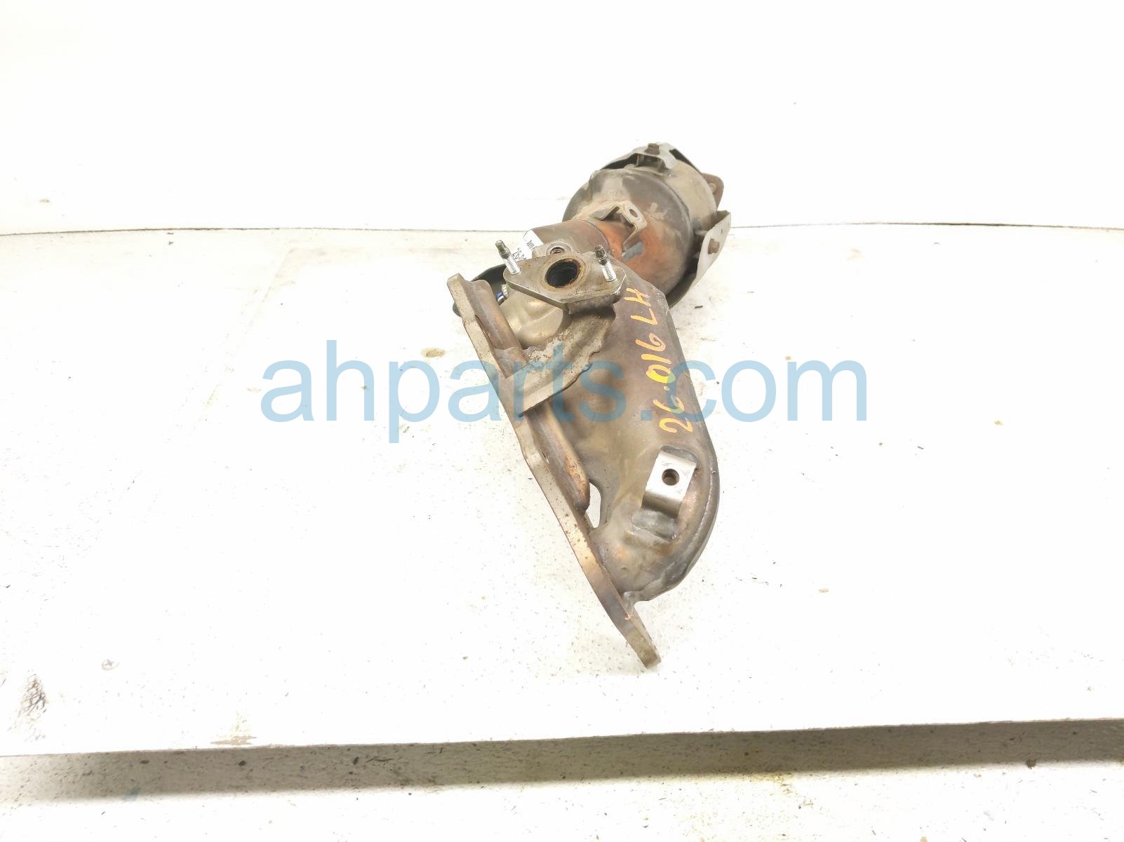 2016 Toyota 4 Runner Driver Exhaust Manifold W/ Converter 17150 31610 Replacement 2016 Toyota 4 Runner Driver Exhaust Manifold W/ Converter 17150 31610 Replacement thumbnail