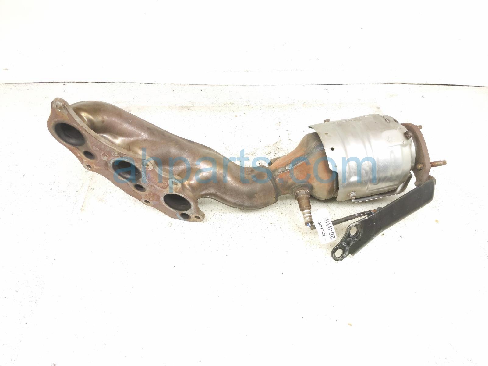 2016 Toyota 4 Runner Driver Exhaust Manifold W/ Converter 17150 31610 Replacement 2016 Toyota 4 Runner Driver Exhaust Manifold W/ Converter 17150 31610 Replacement thumbnail
