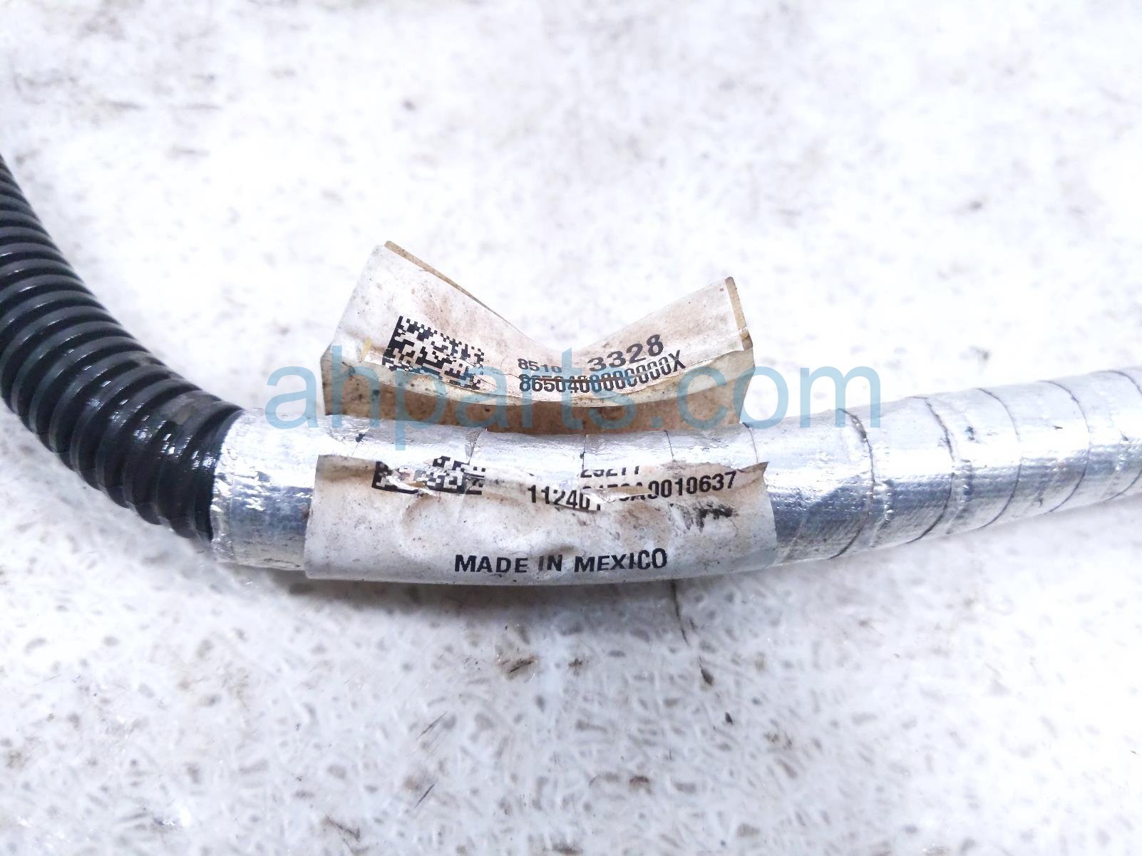 2024 Chevy Silverado 1500 Negative Battery Cable 2.7l 85103328 Replacement 2024 Chevy Silverado 1500 Negative Battery Cable 2.7l 85103328 Replacement thumbnail