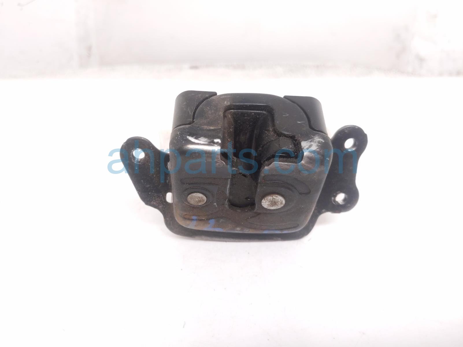 Honda TRUNK LATCH LOCK ASSY Honda TRUNK LATCH LOCK ASSY