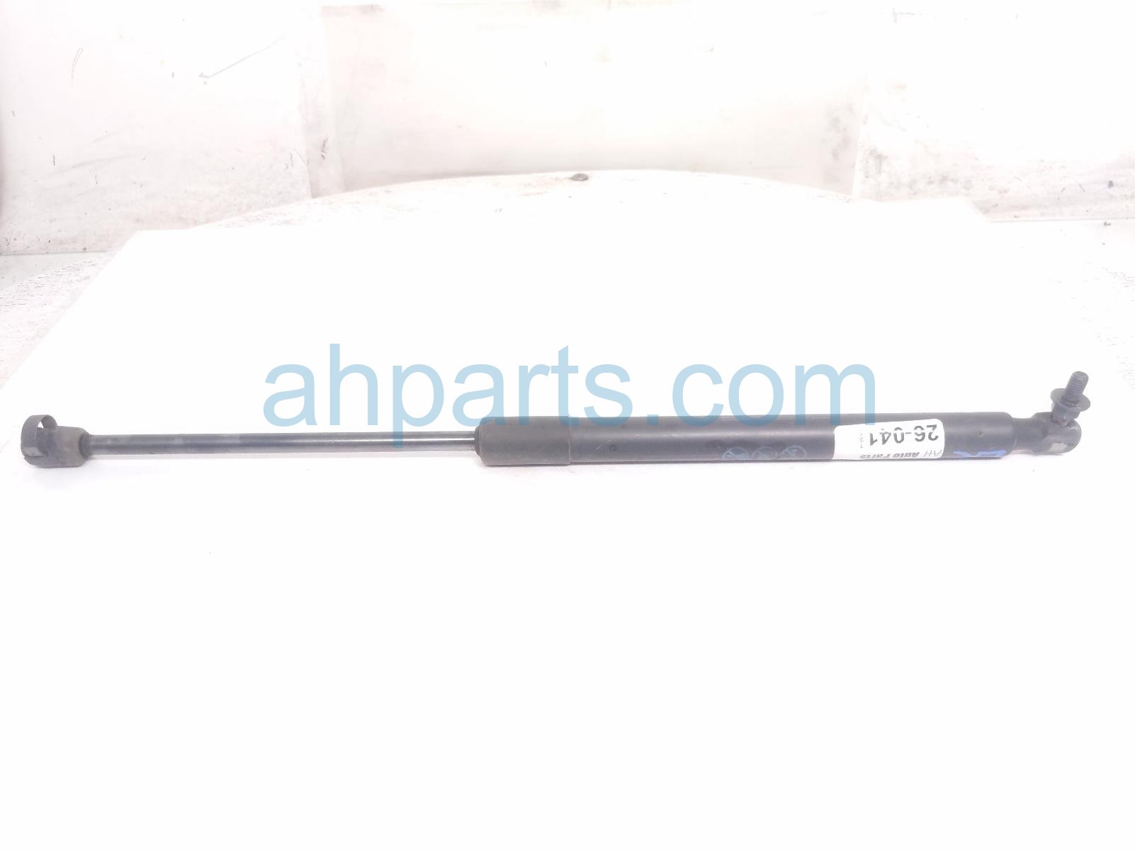 Honda RR/LH TRUNK STRUT