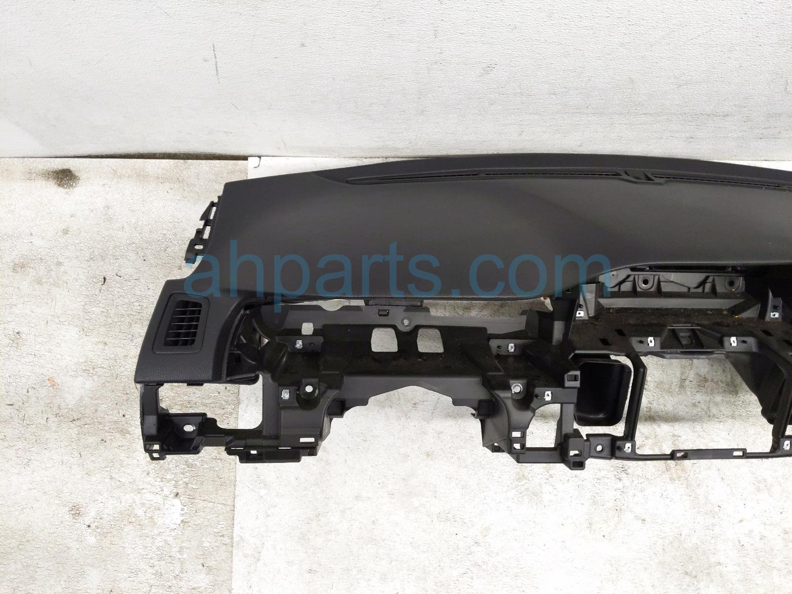 2014 Honda Accord Dashboard W/ Airbag Black 77100 T2F A00ZA Replacement 2014 Honda Accord Dashboard W/ Airbag Black 77100 T2F A00ZA Replacement thumbnail