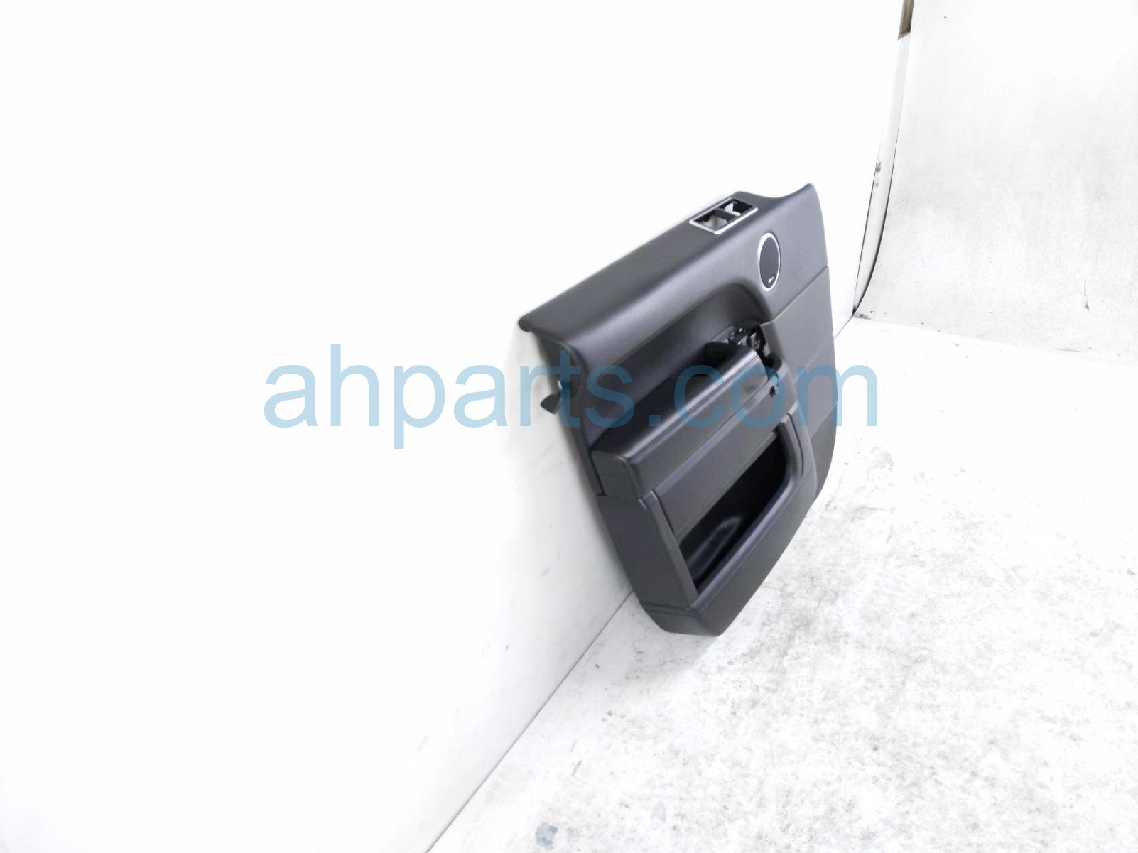 2020 Land Rover Range Rover Sport Trim / Liner Front Driver Interior Door Panel Black LR105243 Replacement 2020 Land Rover Range Rover Sport Trim / Liner Front Driver Interior Door Panel Black LR105243 Replacement thumbnail