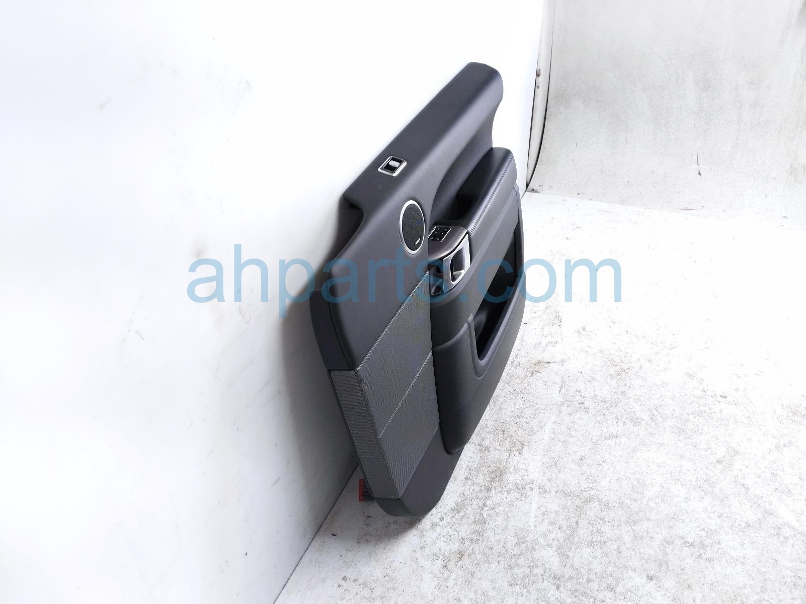 2020 Land Rover Range Rover Sport Trim / Liner Front Passenger Interior Door Panel Black LR105244 Replacement 2020 Land Rover Range Rover Sport Trim / Liner Front Passenger Interior Door Panel Black LR105244 Replacement thumbnail