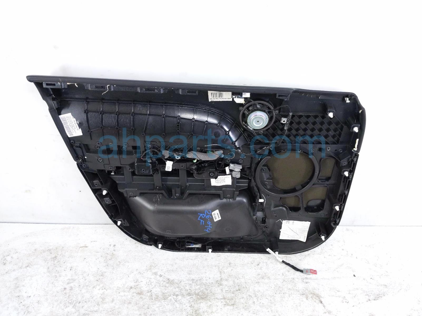 2020 Land Rover Range Rover Sport Trim / Liner Front Passenger Interior Door Panel Black LR105244 Replacement 2020 Land Rover Range Rover Sport Trim / Liner Front Passenger Interior Door Panel Black LR105244 Replacement thumbnail