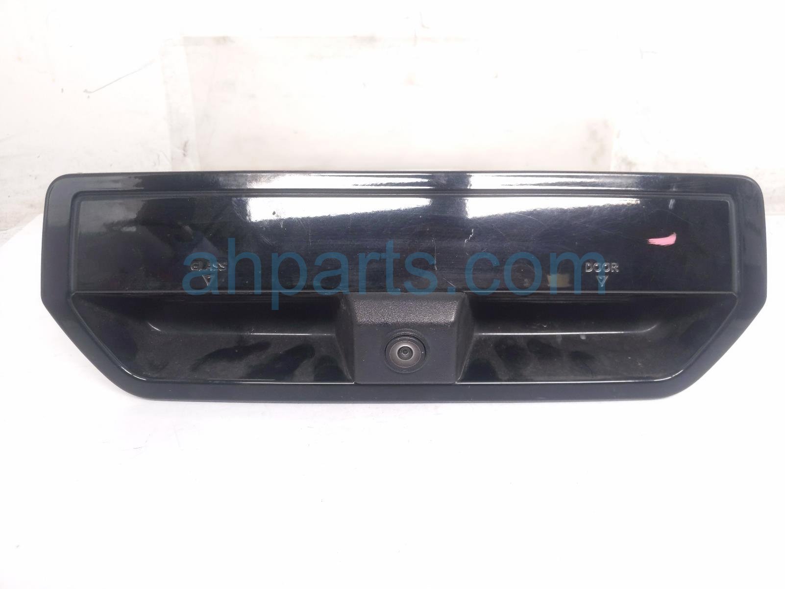 Ford REAR TAIL GATE HANDLE & CAMERA