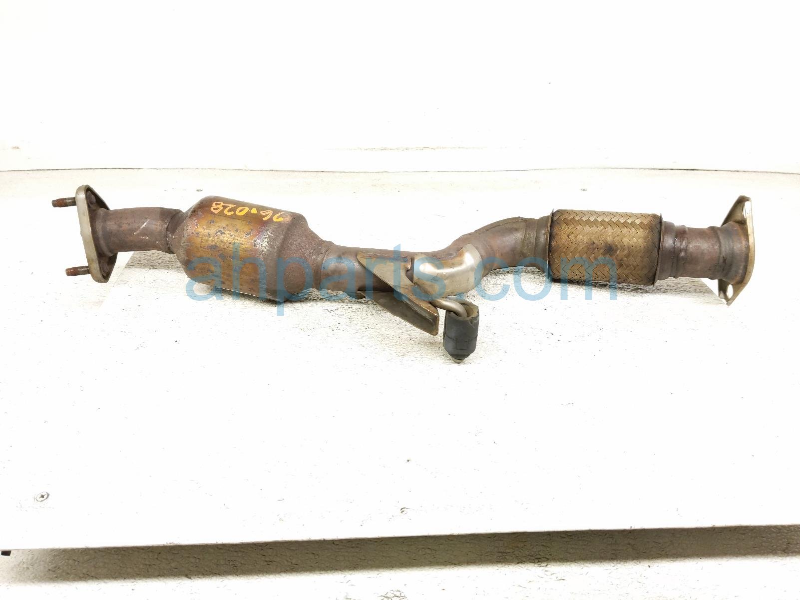 2019 Honda Insight Catalytic Front Lower Pipe W/converter Hyb 18160 6L2 A00 Replacement 2019 Honda Insight Catalytic Front Lower Pipe W/converter Hyb 18160 6L2 A00 Replacement thumbnail