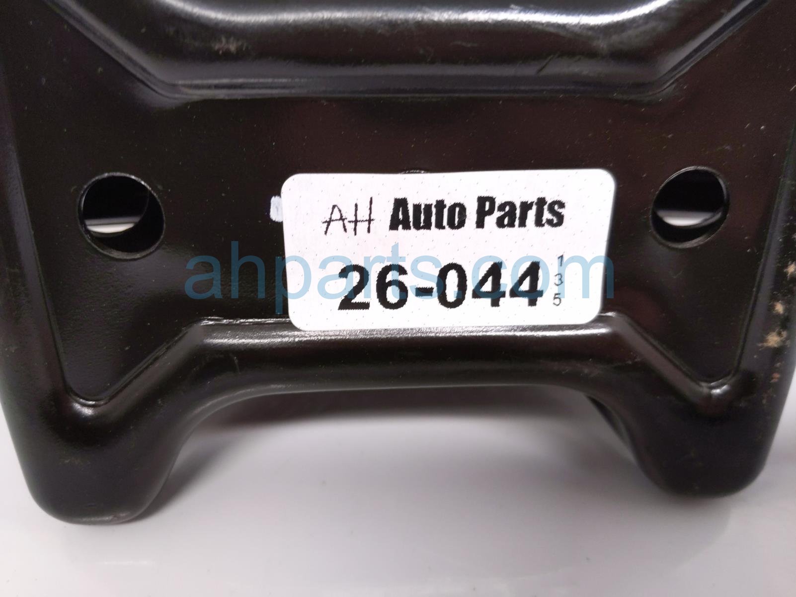 2020 Land Rover Range Rover Sport Scissor Jack W/lug Wrench & Tools LR177978 Replacement 2020 Land Rover Range Rover Sport Scissor Jack W/lug Wrench & Tools LR177978 Replacement thumbnail