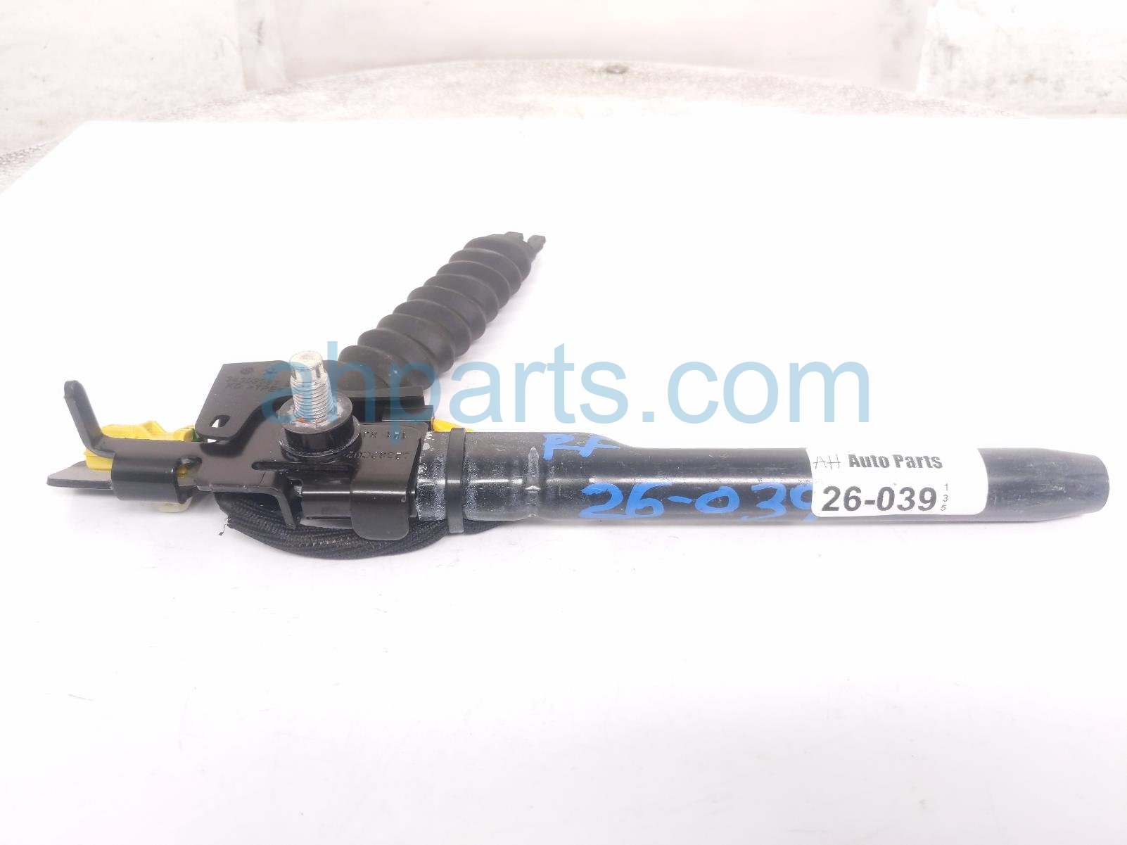 Front passenger SEATBELT PRETENSIONER - BLACK