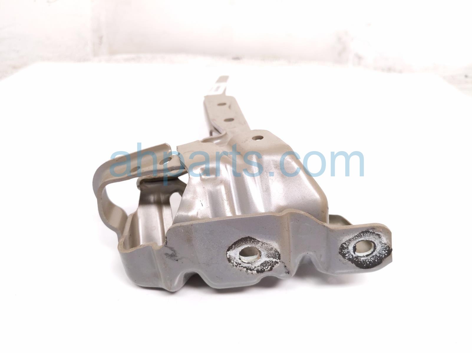 2025 Honda Civic Driver Hood Hinge Tan 60170 T20 A00ZZ Replacement 2025 Honda Civic Driver Hood Hinge Tan 60170 T20 A00ZZ Replacement thumbnail