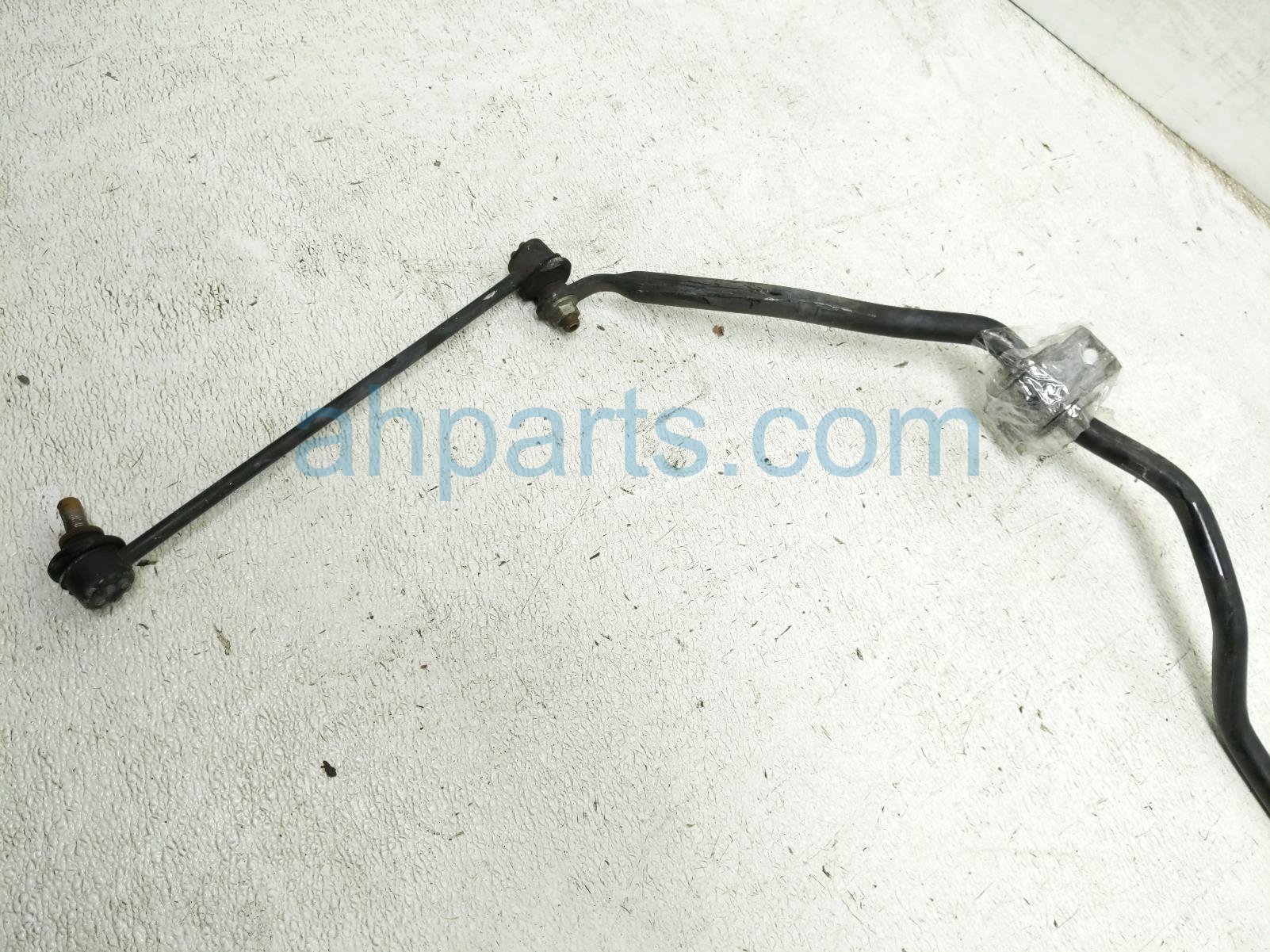 2013 Honda CR V Front Stabilizer / Sway Bar W/links 51300 T0G 305 Replacement 2013 Honda CR V Front Stabilizer / Sway Bar W/links 51300 T0G 305 Replacement thumbnail