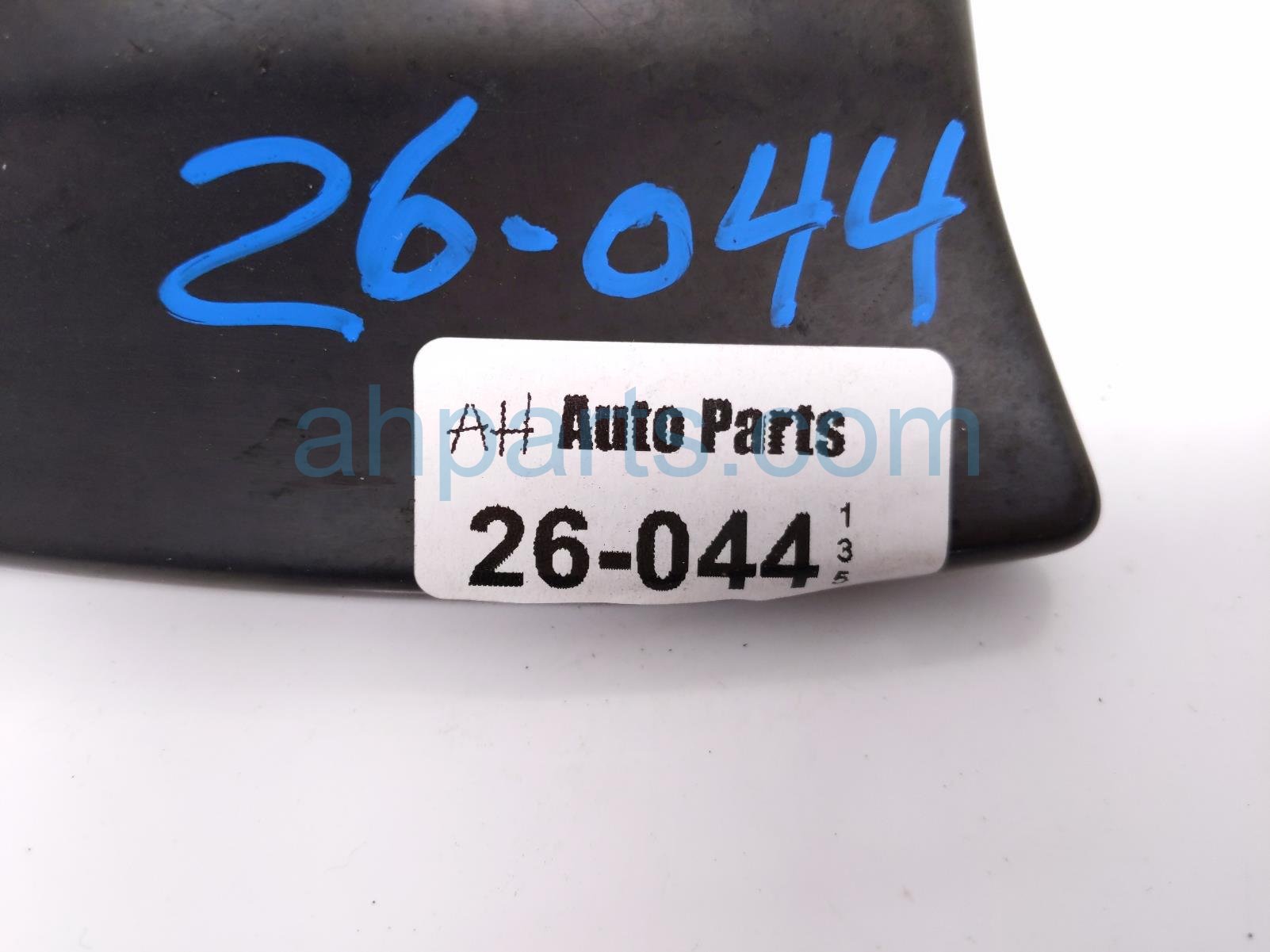 2020 Land Rover Range Rover Sport Roof Antenna Assy Black LR117613 Replacement 2020 Land Rover Range Rover Sport Roof Antenna Assy Black LR117613 Replacement thumbnail