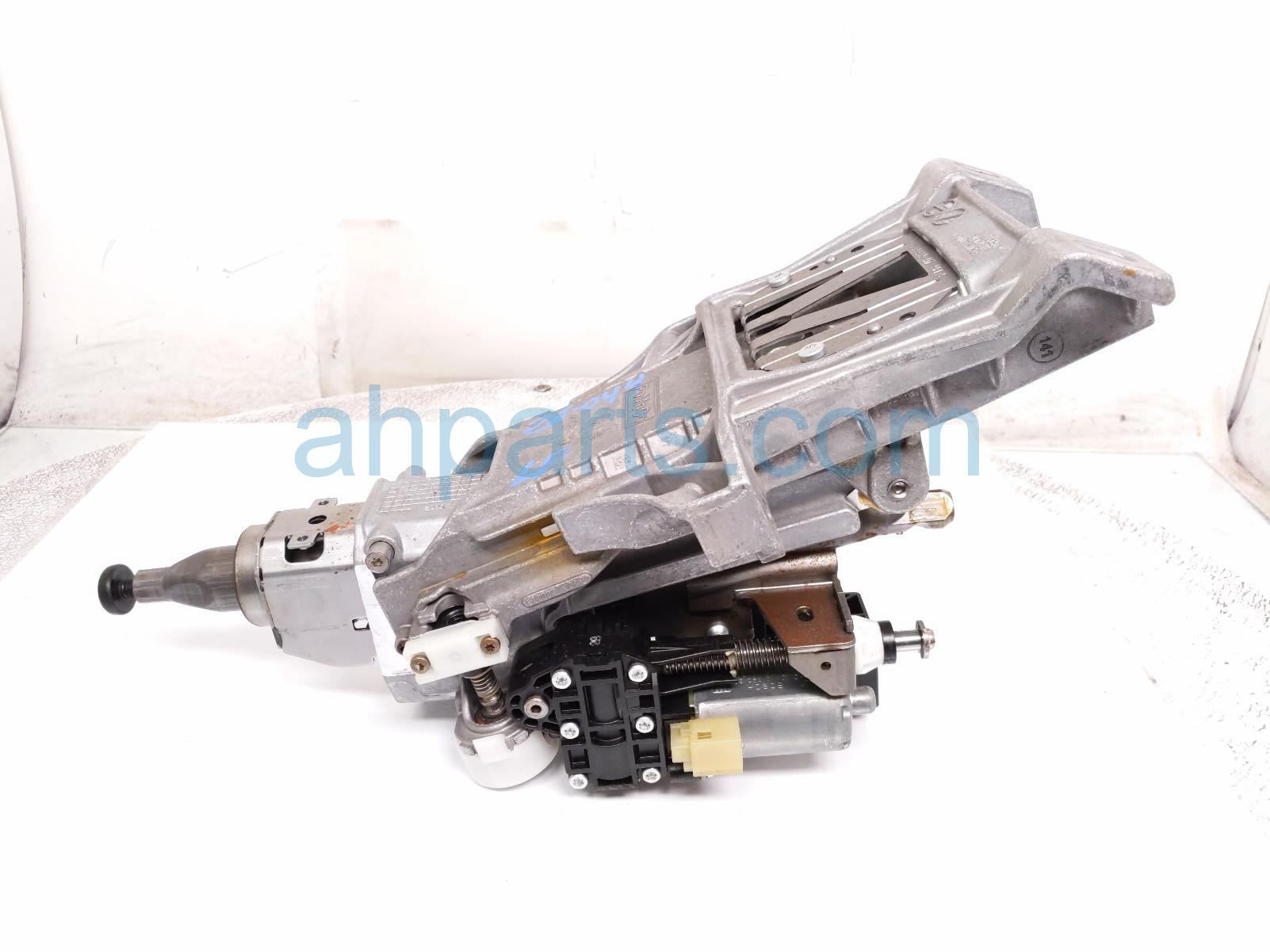2020 Land Rover Range Rover Sport Shaft Steering Column Assy LR081615 Replacement 2020 Land Rover Range Rover Sport Shaft Steering Column Assy LR081615 Replacement thumbnail