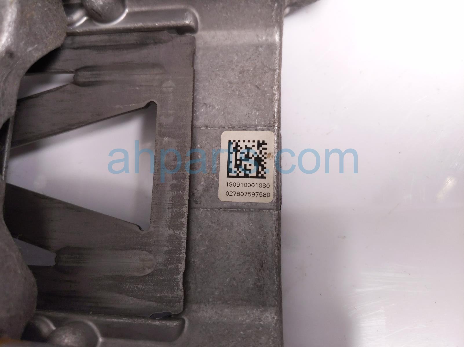 2020 Land Rover Range Rover Sport Shaft Steering Column Assy LR081615 Replacement 2020 Land Rover Range Rover Sport Shaft Steering Column Assy LR081615 Replacement thumbnail