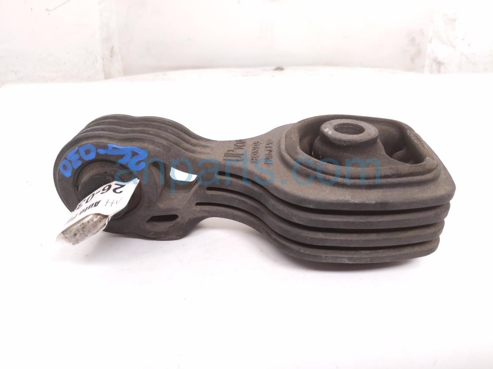 Honda LOWER TORQUE ROD MOUNT - 2.4L