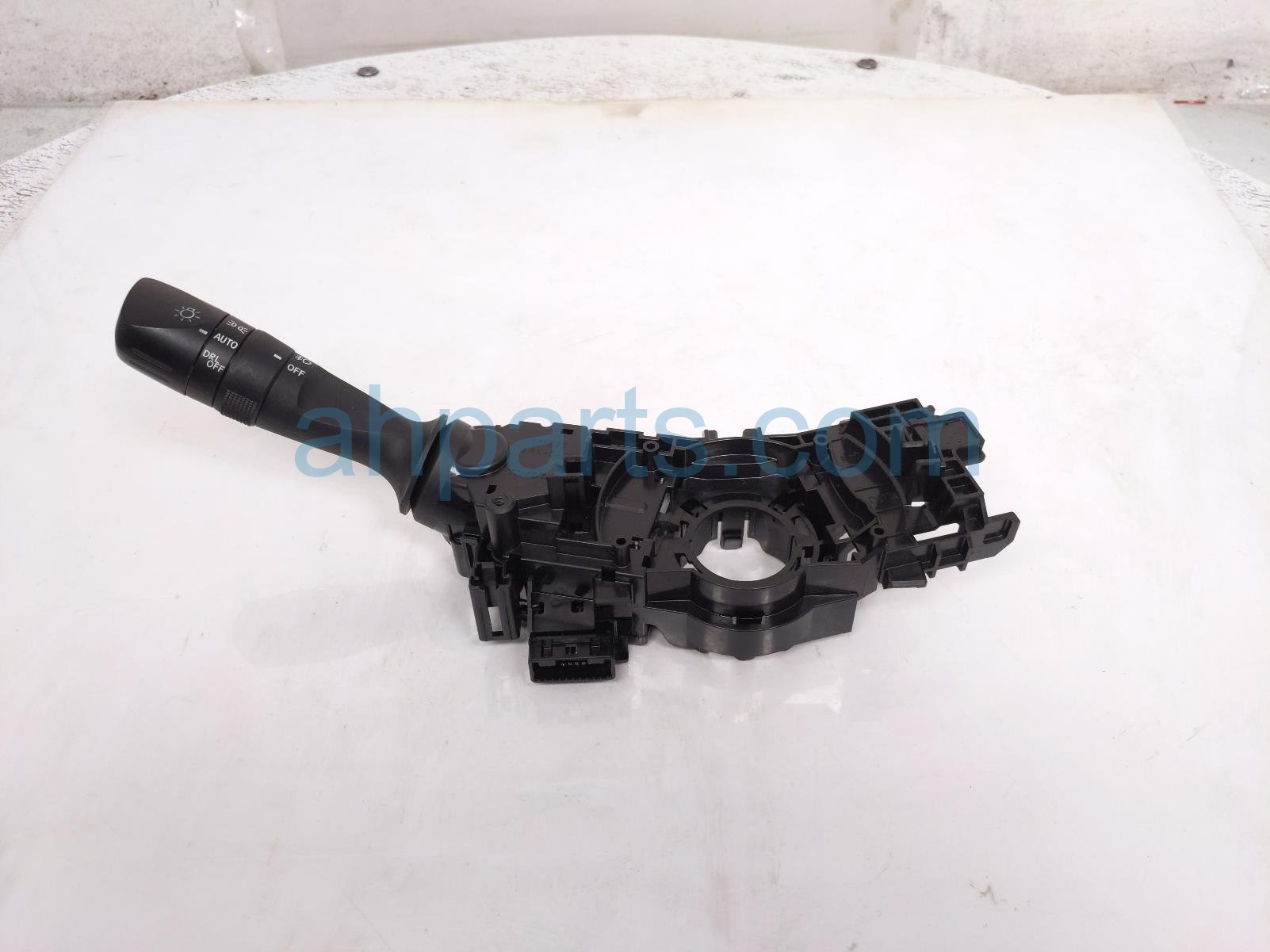Toyota TURN SIGNAL COLUMN SWITCH