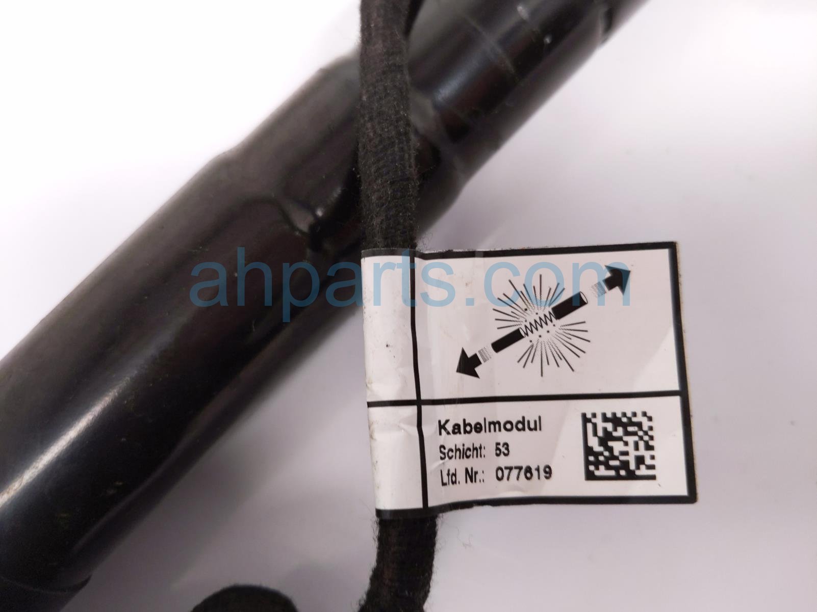 2020 Land Rover Range Rover Sport Driver Power Liftgate Strut Actuator LR165919 Replacement 2020 Land Rover Range Rover Sport Driver Power Liftgate Strut Actuator LR165919 Replacement thumbnail