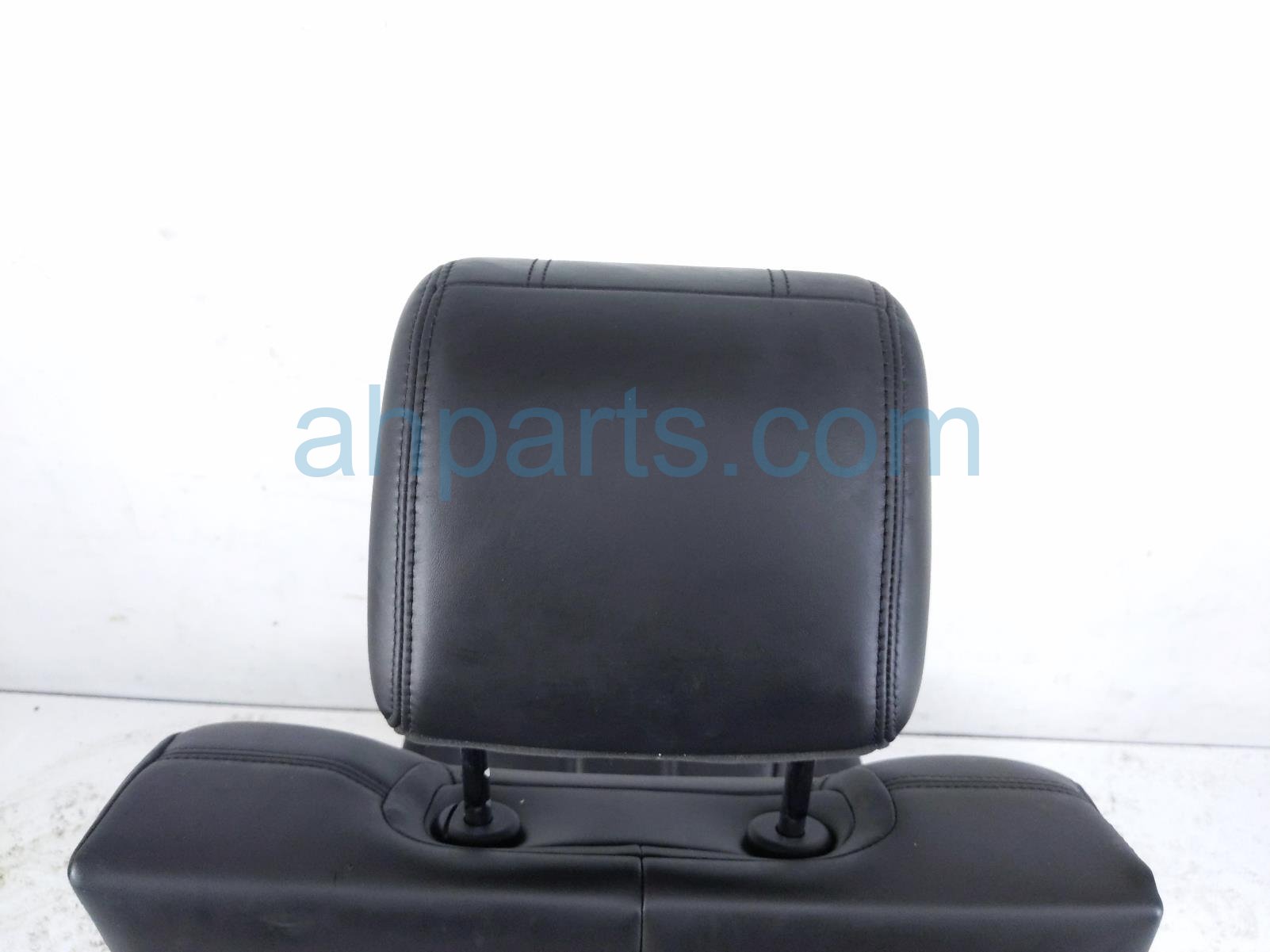 2020 Land Rover Range Rover Sport Rear / Back (2nd Row) 2nd Row Driver Seat Blk Lthr LR112232 Replacement 2020 Land Rover Range Rover Sport Rear / Back (2nd Row) 2nd Row Driver Seat Blk Lthr LR112232 Replacement thumbnail