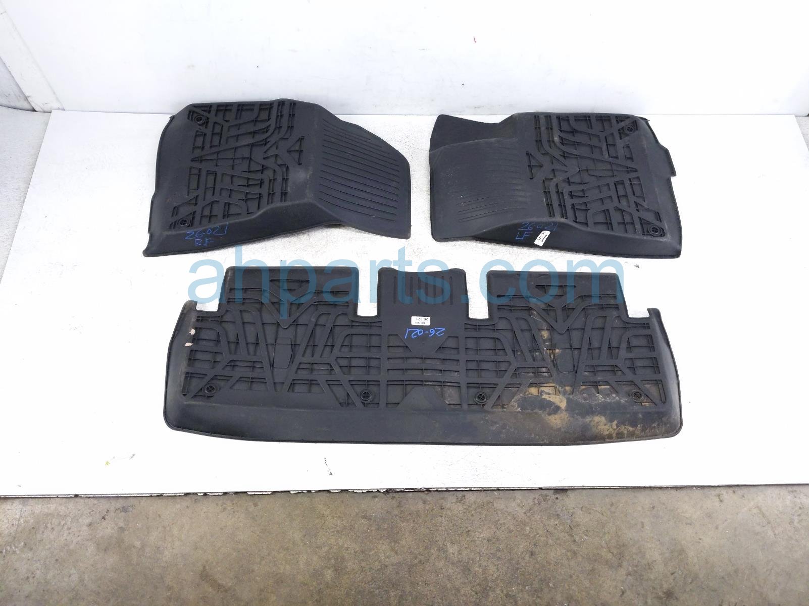 2019 Tesla Tesla 3 Set Of 4 Floor Mats Black Cloth 1127267 00 E Replacement 2019 Tesla Tesla 3 Set Of 4 Floor Mats Black Cloth 1127267 00 E Replacement thumbnail