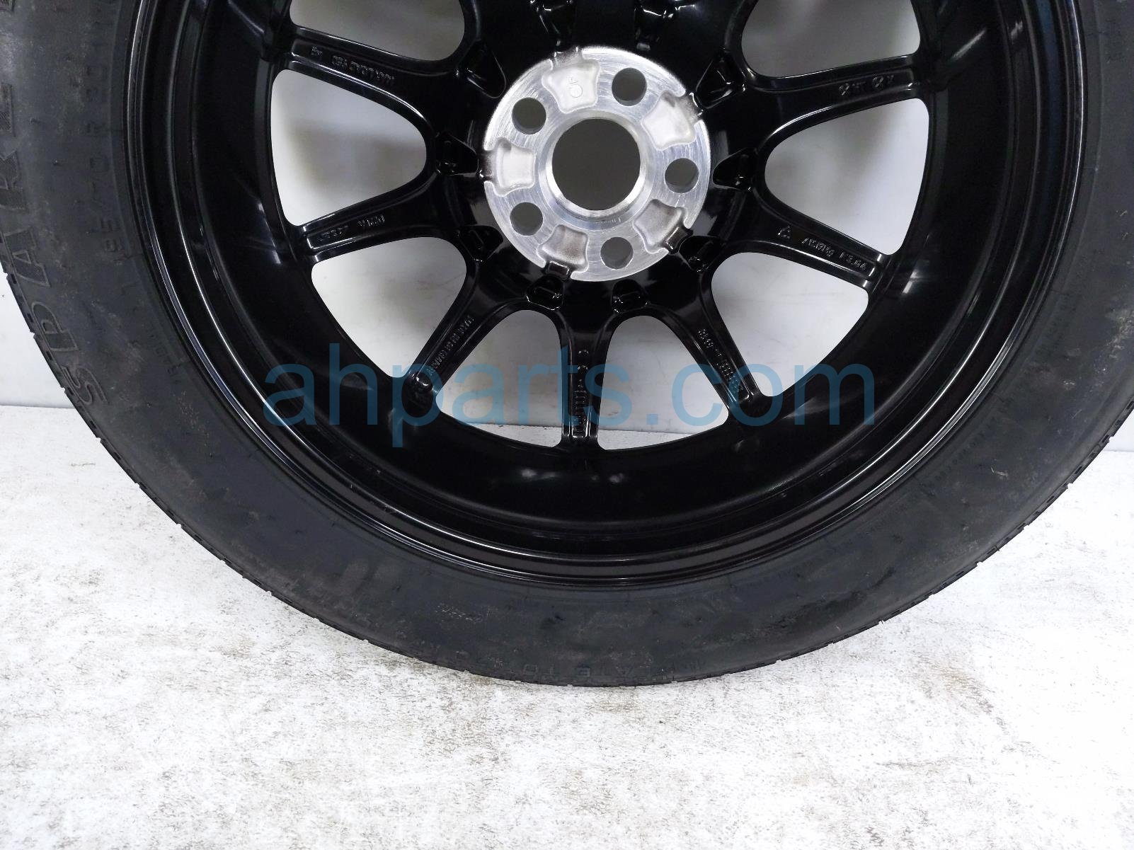 2020 Land Rover Range Rover Sport Rim Spare Wheel + Tire LR033229 Replacement 2020 Land Rover Range Rover Sport Rim Spare Wheel + Tire LR033229 Replacement thumbnail