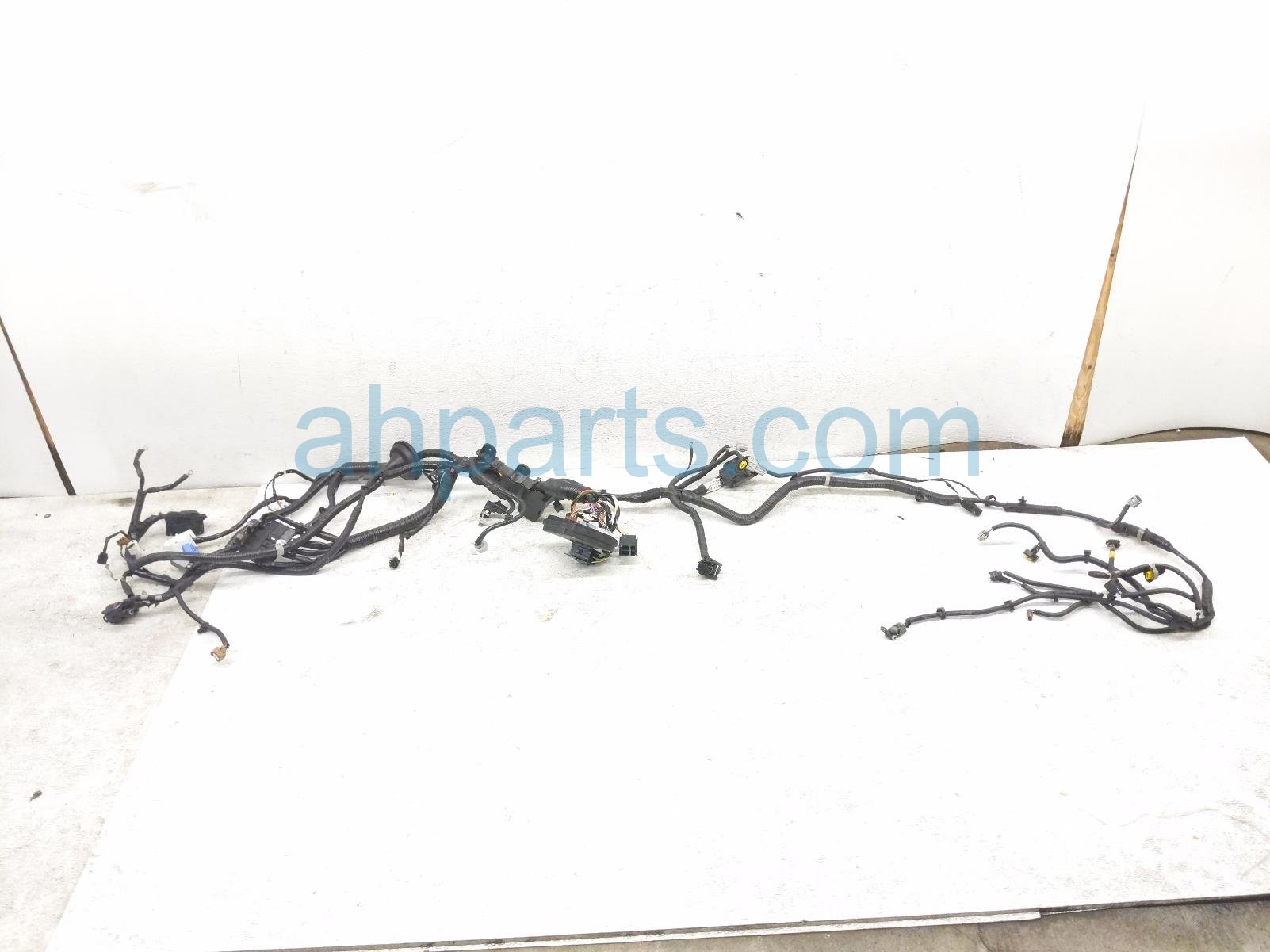 Nissan ENGINE ROOM WIRE HARNESS - 2.0L SV