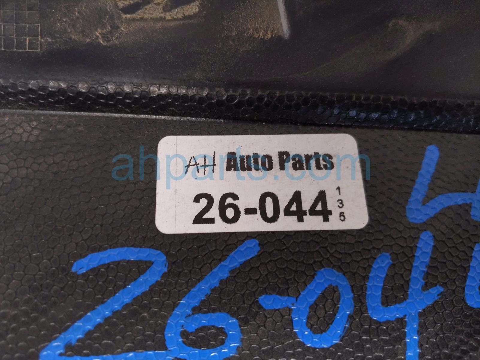 2020 Land Rover Range Rover Sport Driver Rear Pillar Trim Garnish Blk DK62 29149 AH Replacement 2020 Land Rover Range Rover Sport Driver Rear Pillar Trim Garnish Blk DK62 29149 AH Replacement thumbnail
