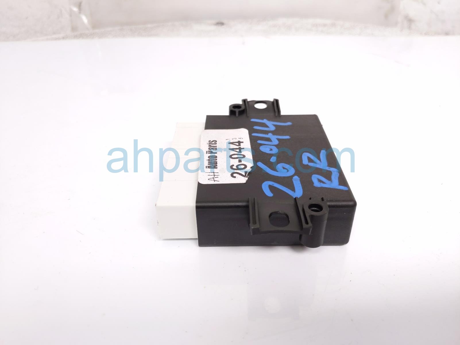 2020 Land Rover Range Rover Sport Parking Aid Ctrl Mod Rear Passenger JPLA 15C859 AM Replacement 2020 Land Rover Range Rover Sport Parking Aid Ctrl Mod Rear Passenger JPLA 15C859 AM Replacement thumbnail