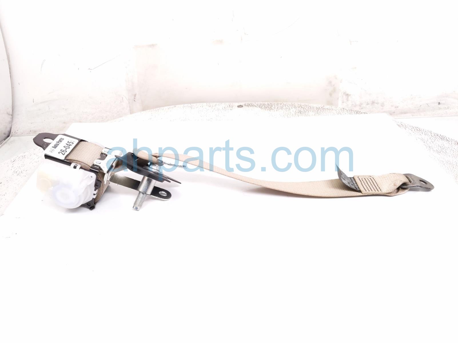 2ND ROW Passenger SEAT BELT - TAN