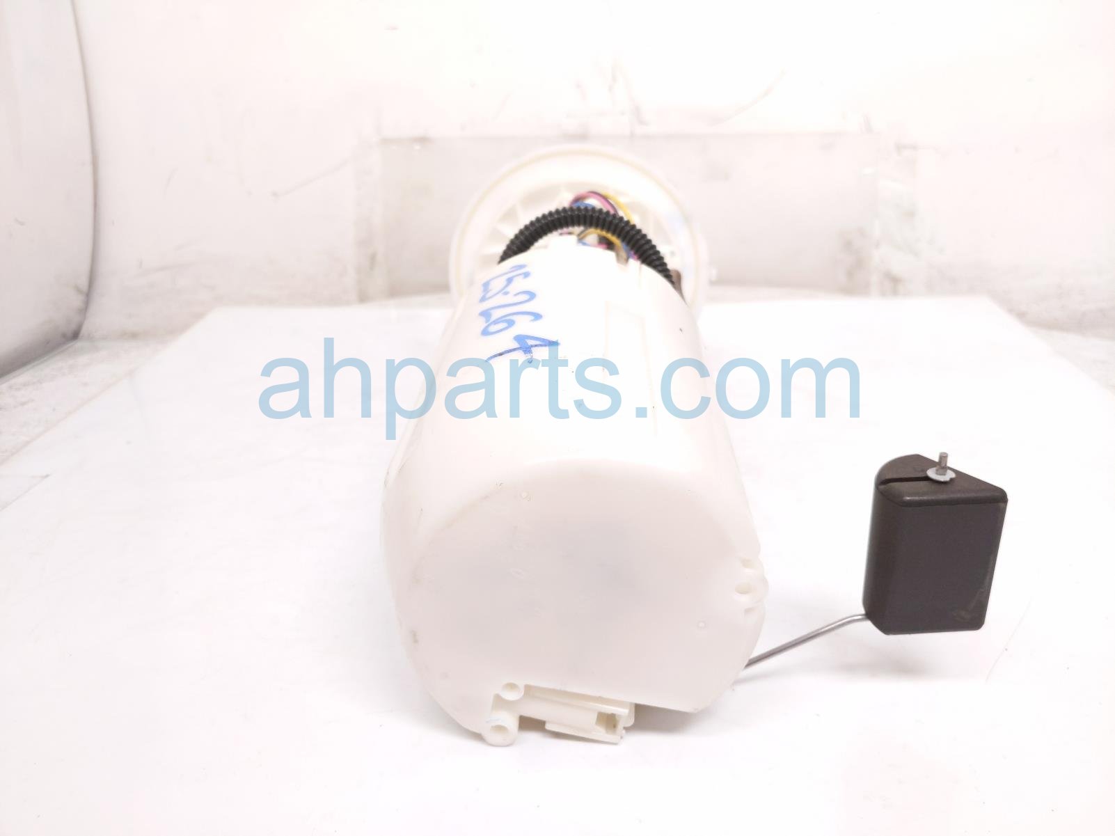 2019 Toyota Tacoma Gas / Fuel Pump (tank Mounted) 77020 04090 Replacement 2019 Toyota Tacoma Gas / Fuel Pump (tank Mounted) 77020 04090 Replacement thumbnail