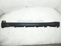 Jeep LH SIDE SILL ROCKER MOLDING - BLACK Jeep LH SIDE SILL ROCKER MOLDING - BLACK