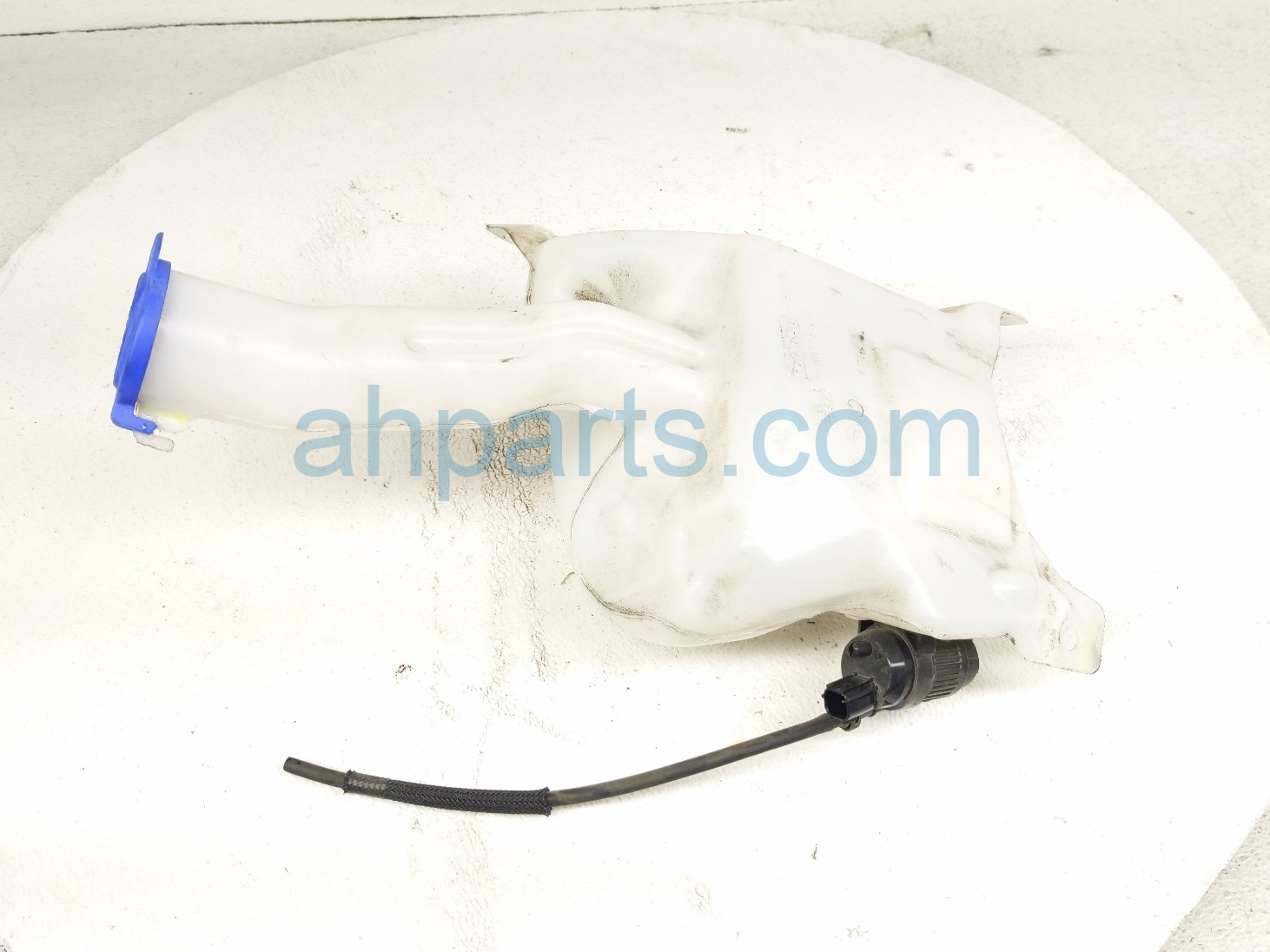 $75 Ford WINDSHIELD WASHER RESERVOIR TANK