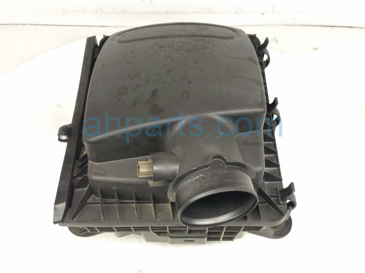 $125 Ford AIR CLEANER INTAKE BOX