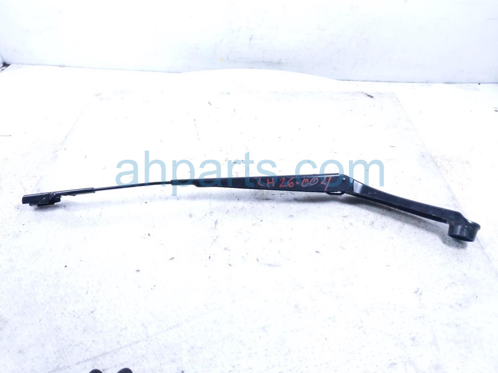 $49 Toyota LH WINDSHIELD WIPER ARM