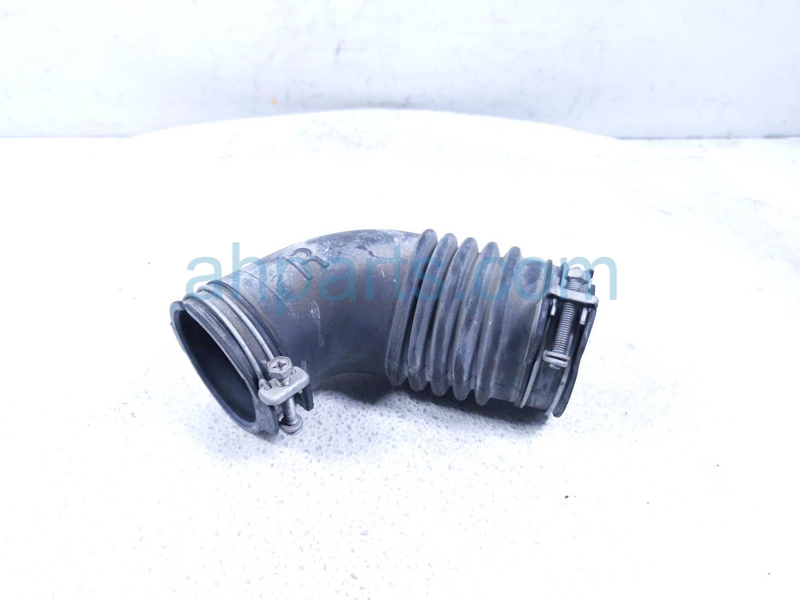$40 Toyota RH AIR CLEANER INTAKE TUBE