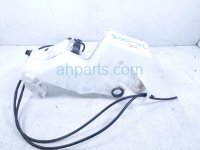 Toyota WINDSHIELD WASHER RESERVOIR TANK Toyota WINDSHIELD WASHER RESERVOIR TANK